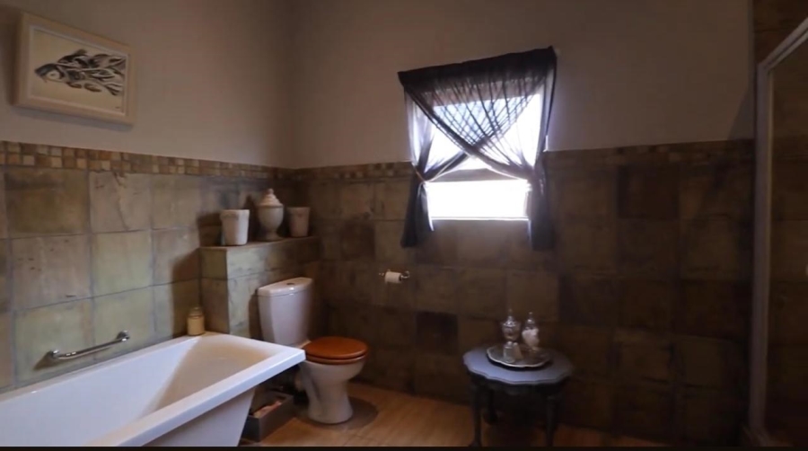 4 Bedroom Property for Sale in Leloko North West